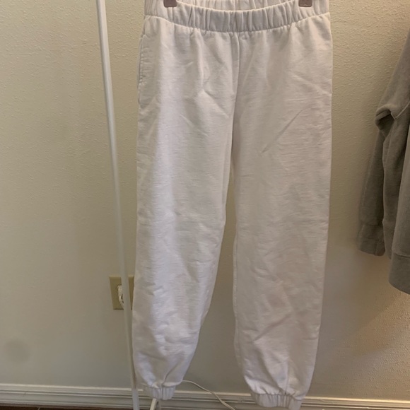 Brandy Melville Pants - PERFECT CONDITION Brandy Melville Sweatpants